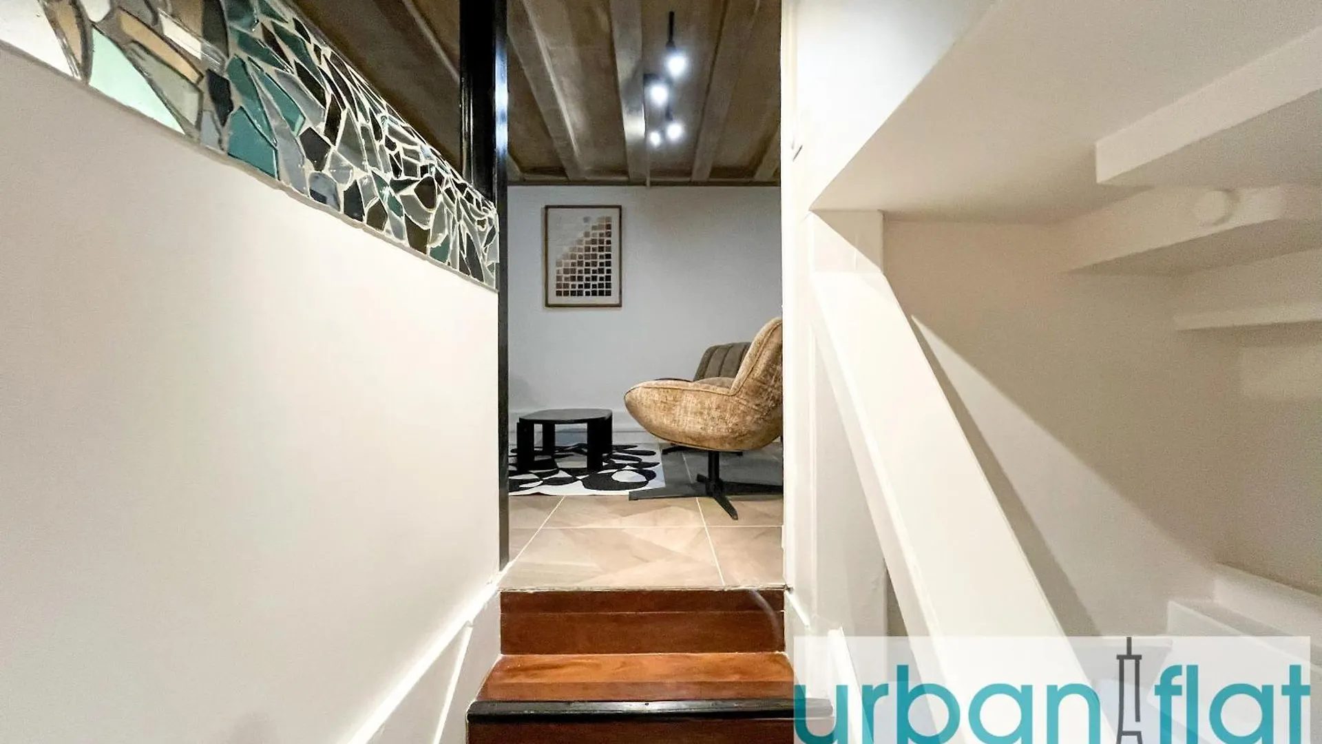 Urban Flat 09 - Stylish Triplex Champs-elysees * Paris